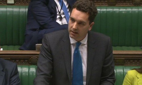 Schools must take extremism as seriously as drug and alcohol abuse, warns Education Minister Schools must take extremism as seriously as drug and alcohol abuse, warns Education Minister