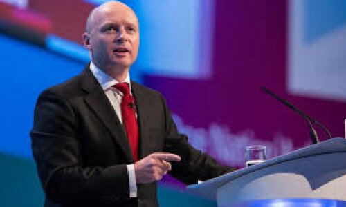 ‘Yvette will beat Jeremy to Labour leadership’, claims Liam Byrne ‘Yvette will beat Jeremy to Labour leadership’, claims Liam Byrne
