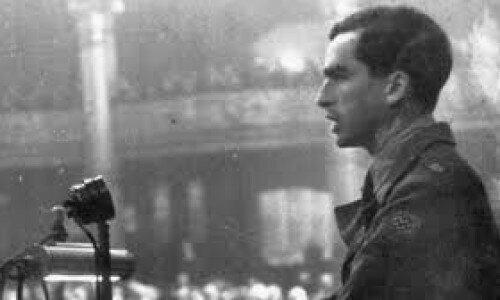 Obituary: Denis Healey, last of Labour’s post-war big beasts who helped save his party from self-destruction Obituary: Denis Healey, last of Labour’s post-war big beasts who helped save his party from self-destruction