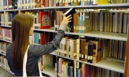 Two community libraries to close, but 35 survive, in council cost-cutting plan Two community libraries to close, but 35 survive, in council cost-cutting plan